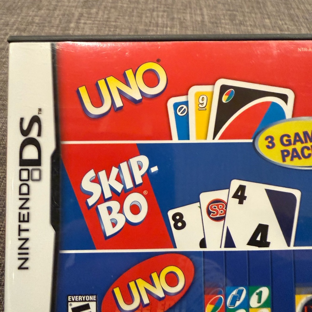 Nintendo DS UNO Skip-Bo Game Pack - Red and Blue